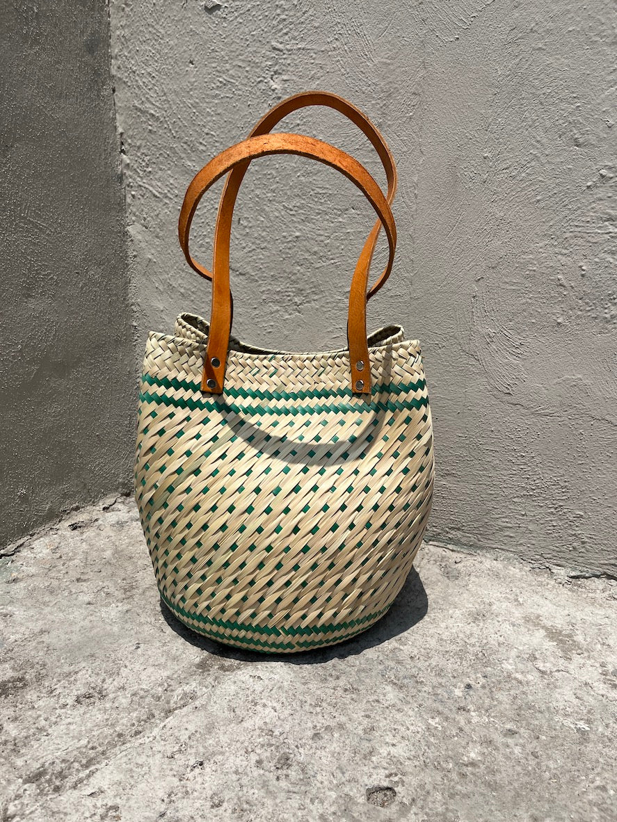 Bolsas de plama con color pintadas a mano