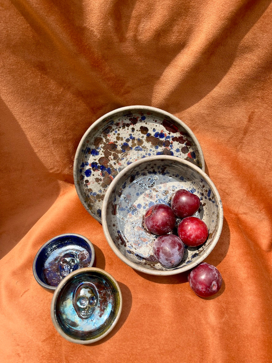 Juego de vajilla salpicada