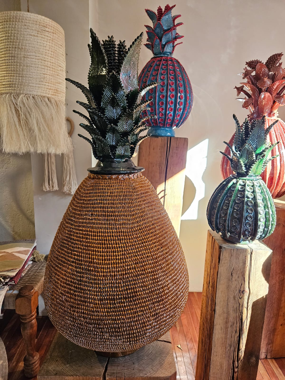 Piña esmaltada ocre y verde, 100 cm