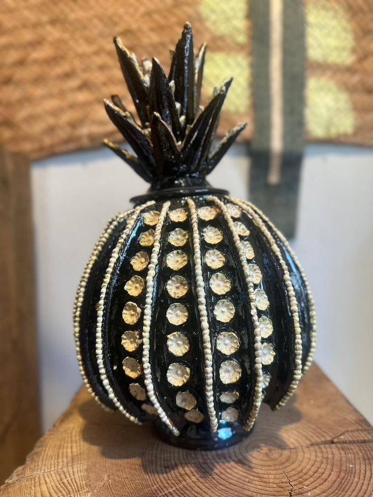 Piña esmaltada 40 cm, bicolor negro/blanco, flor