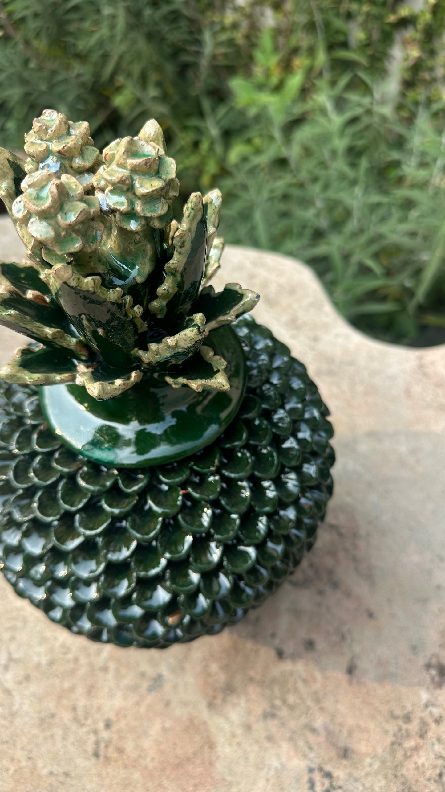 Piña esmaltada 40 cm, verde esmeralda