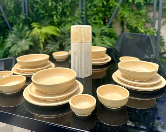 Juego de vajilla beige