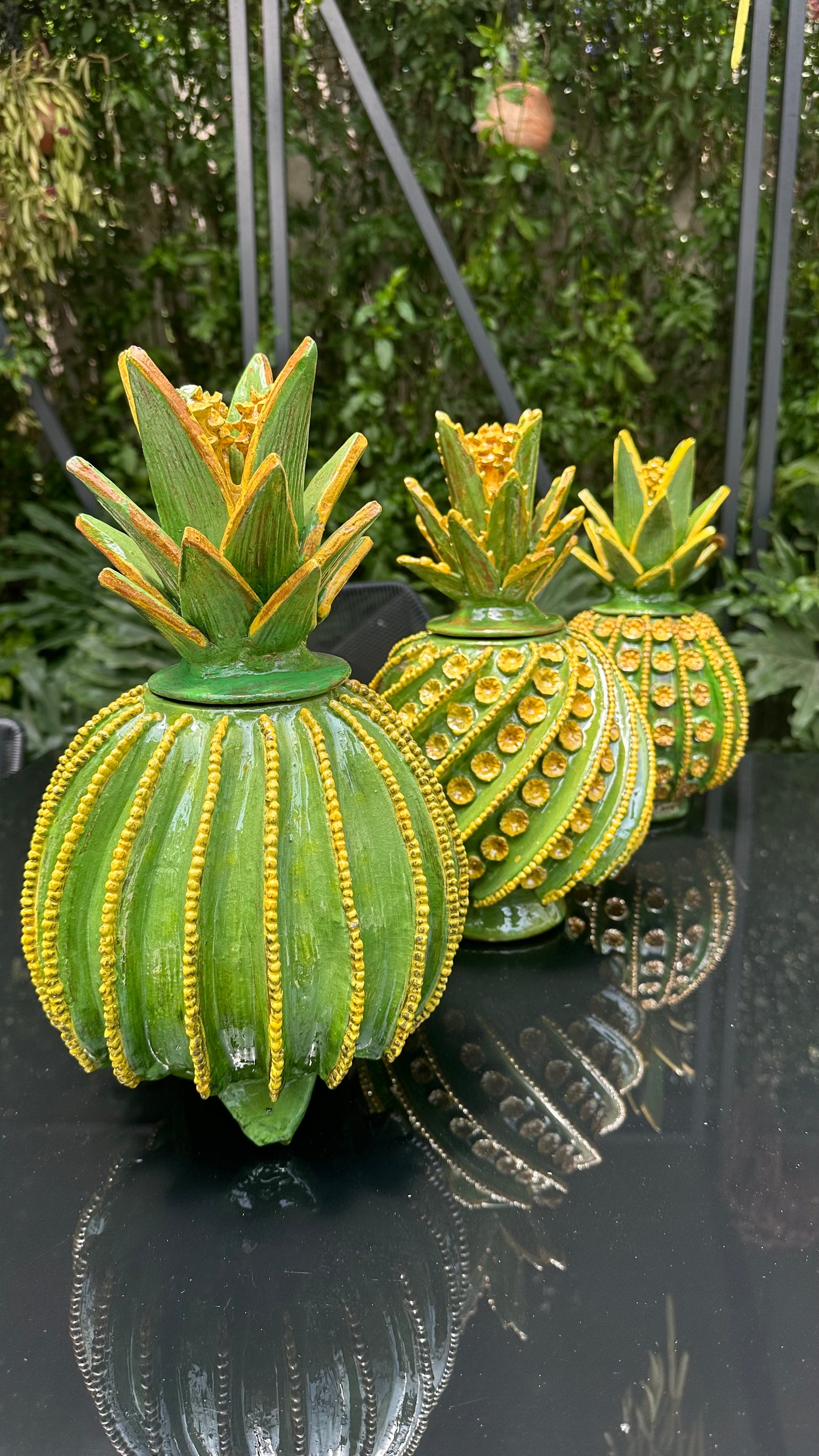 Piña esmaltada 40 cm, bicolor verde/amarillo, lineal