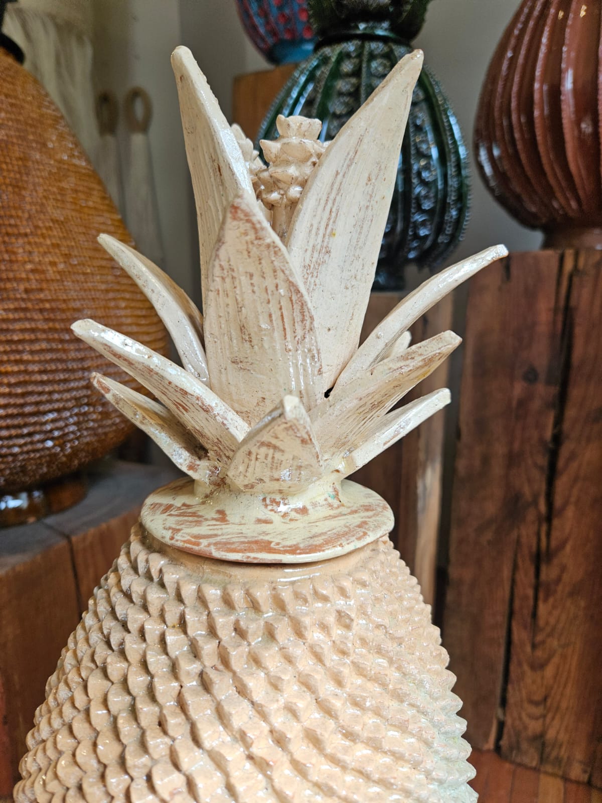 Piña esmaltada 40 cm, un color